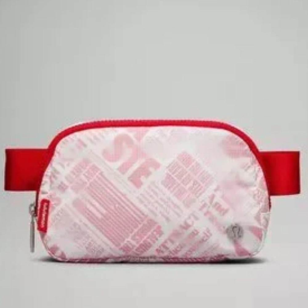 NWT Lululemon lulu red/white everywhere belt bag